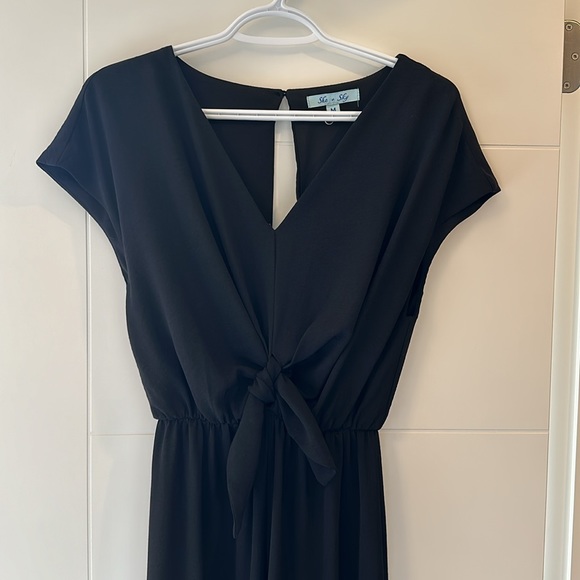 Black jumper - Picture 1 of 6